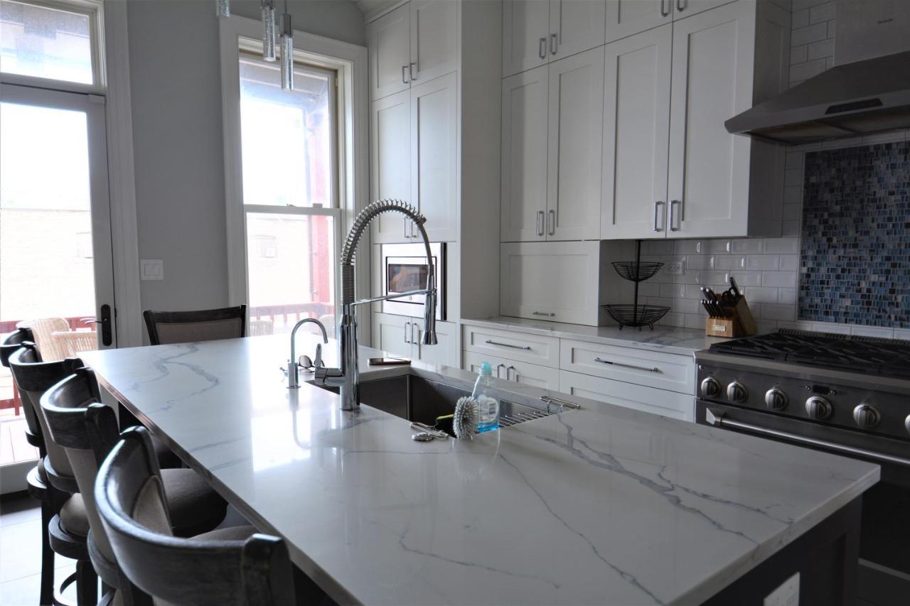 Penthouse Level, Stunning Wrigley Stay Chicago Buitenkant foto